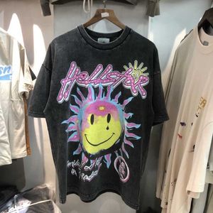 Designermode Kleidung T-Shirts T-Shirts 2023 Sommermode Marke Sun Smiling Face Print Wash Old Round Neck Loose Oversize Kurzarm T-Shirt Rock Hip Hop