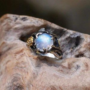 Anello vintage in pietra di luna per donna con anelli di fidanzamento da donna a forma di foglia d'oro Anello affascinante Estetica Regali romantici