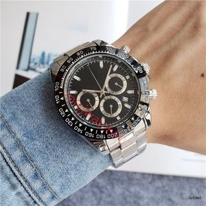 Lüks Erkek İzle 40mm Siyah Altın Kuvars Zamanlayıcı İşlev Tasarımcı İzle Montre De Luxe Erkekler İçin Saatler Caijiamin Dhgate Yüksek Kalite Bilek Kafaları 007 Gündüz Rolj Saati