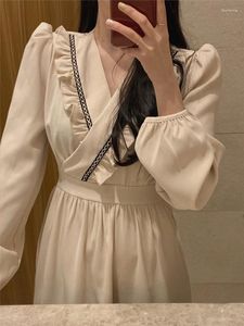 Sıradan Elbiseler Vintage Kadınlar Uzun Elbise Kore tarzı Bahar Tam Kollu V-Yok Fırfır Trim Gevşek Kadın A-Line Zarif