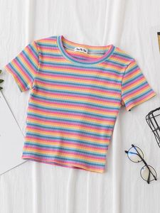 Camiseta Feminina Camiseta Feminina Rainbow Striped Tops Slim Fit camiseta Harajuku Tshirt Verão Manga Curta Coreano Camiseta Feminina Roupas Tops 230705