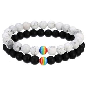 Distanza del segno della bandiera arcobaleno in perline Bracciale di coppia di orgoglio LGBT per donne uomini gay lesbiche nere perline bianche catene Braggangono di moda DHQDM