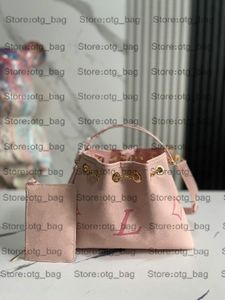 23SS By the Pool Summer Bundle Bucket Bag Damdesigner Handväska med dragsko med avtagbar dragkedja Degradera Neutral Beige Rose Rosa Luxurys Tote M46545 M46492