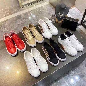 New Classic Couple Pattern Canvas Shoes Men's Genuine Leather Flat Bottom Lace Up Low Top Board Shoes Women's Sports Shoes