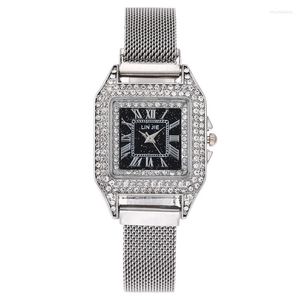 Armbandsur Quartz Klockor Dam All Diamond Steel Band Square Koreansk version Fritid Mode Network Röd Trend Watch