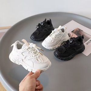 Sneakers ChildrenMesh Breathable Sneakers Spring and Autumn Softsoled Boys Casual Shoes 230705