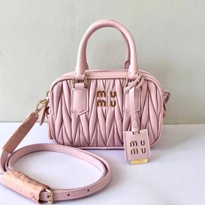 Erkek Moda Miui Matelasse Bowling Omuz Çantası Lüks Tasarımcı Miu Trunk Tote Kare Kamera El Çantaları Bayan Gerçek Deri Cüzdanlar Çapraz Bodys Hobo Debriyaj Çanta