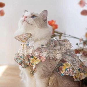 Dog Apparel clothes Cat dress with Vintage Princess Style Print little flying sleeves and lace 230705