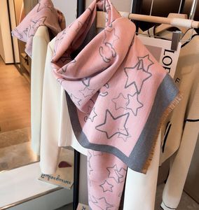 Hot Styles Designer Herbst Winter Halten Sie warme Schals hochwertiger Markenbriefblätter Druck zweigesichter
