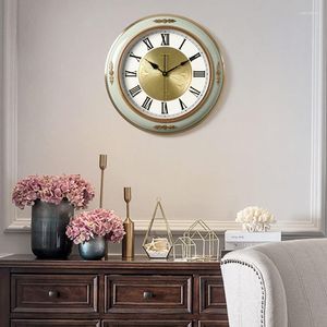 Wall Clocks European Light Luxury Clock Living Room Decoration Personality Creative American Copper Plated Bracket Home Decor