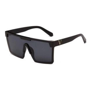 Luxuriöse bedruckte Sonnenbrille für Damen, Sommer-Strand-Sonnenbrille im Freien, quadratisch, halber Rahmen, PC-Schatten, Sonnenbrille für Mann und Frau, Reise-Sonnenbrille, Zubehör