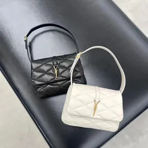 2023 Nova Le 57 Bolsa de Ombro de Designer de Luxo Bolsa tiracolo com alça superior Bolsas de pele de cordeiro Hobo Clutch carteiras femininas masculinas clássicas famosas bolsas Hobo envelope de viagem