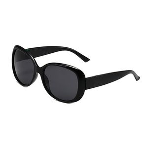 Modne ponadgabarytowe damskie okulary przeciwsłoneczne Projektowanie marki Panie Outdoor Shopping Shade Retro okulary przeciwsłoneczne
