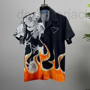 Men's Casual Shirts Designer American hip hop shirt casual shirts flame print pattern tee silk short sleeve men women oversize cardigan sweatshirt U36S