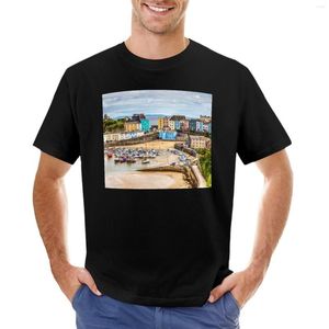 Polos Masculinos Tenby Harbour Boats And Town Houses T-Shirt Secagem Rápida Roupas de Anime Homens Simples Camisetas de Manga Longa