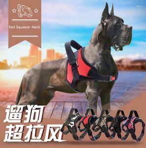 Collari per cani 4 taglie Pet Medium Large Harness regolabile Golden Retriever Adult Husky Collar Cintura di sicurezza Accessori