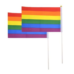 Flagi banerowe Rainbow Gay Pride Stick Flag 14X21/20X28Cm ręcznie Mini macha uchwyt za pomocą złotej góry Lt398 Drop Delivery Home Garde Dhpoz