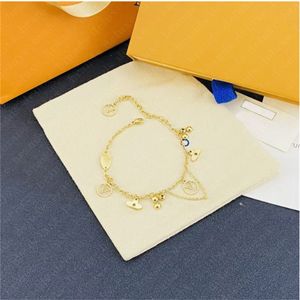 Luxo Clássico Charm Pulseira 18K Ouro Flor Acessórios de Couro Pulseira Casamento Feminino Jóias Dia das Mães Presentes Femininos