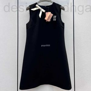 Abiti sexy urbani designer 23SS Abito da donna firmato Tee Vest Camicie con lettere Perline Ragazze Milan Runway Jersey Canotta A-line Mini senza maniche alta