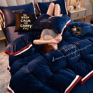寝具セットコーラルフリースベッド 4 ピースミルク冬暖かく厚みのある豪華なクリスタル布団カバーシートフランネル