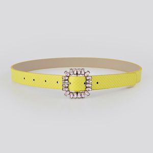 Cinture cinturino sottile giallo goffrato moda con fibbia strass rosa chiaro per le donne