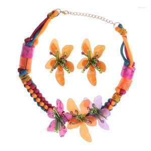 Чокер леди каникул смола цветок декоративное ожерелье для женщин, плетеного бисера, акриловых цветов украшения