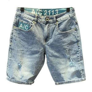 Jeans masculino estilo coreano verão luxo calça curta jeans com lavagem azul claro envelhecido shorts casuais 230706