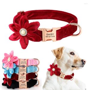 Hundhalsband Personlig djurhalsband Mjuk blomma graverad ID-namn Halsband Justerbart för små medelstora hundar Yorkshire