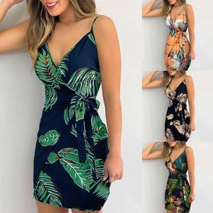 Abiti casual 2023 Vestito da festa estivo da donna senza maniche Stampa foglia senza schienale Fasciatura Sling Boho Outfit Cinturino per spaghetti Donna sexy