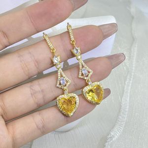 Brincos com formato de coração oco exagerado topázio oval cheio de diamantes para mulheres amarelo geométrico zircão joias para presente de Halloween