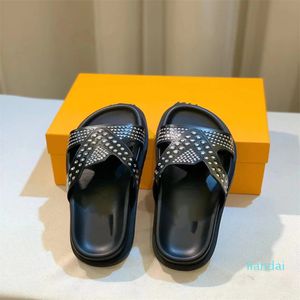 Дизайнер 2023 Роскошный дизайнерский дизайнер мужчина слайдер женщина тапочки оптовые цены сандалийская обувь оригинальная коробка размер 35-45