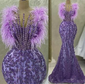 2023 Aso Ebi Lavendel Meerjungfrau Abendkleid Feder Kristalle Sexy Abend Formale Party Zweiter Empfang Geburtstag Verlobungskleider Kleider Robe De Soiree ZJ694