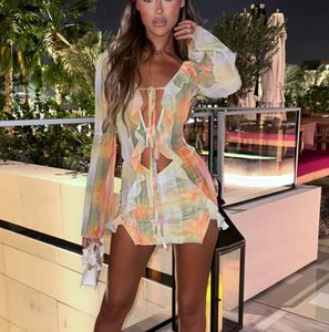 النساء المصغرة لباس طويل الأكمام lacing tie-dye print patchwork slit bodycon فستان لحفل النادي