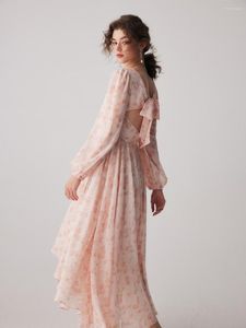 Lässige Kleider im französischen Stil, Promi-Blumen-Chiffon, unregelmäßiges A-Linien-langes Kleid, Frühling, 2-farbig, mit Ärmeln, quadratischer Ausschnitt