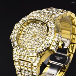 Armbanduhren Top Full Diamond Square Big Dial Kalender Herren Quarzuhr 18 Karat Gold Wasserdicht Hip Hop Uhren Relogio