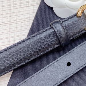 CH Belt 20mm Woman Belt Designer Calfskin Two-Sided Brass Classic Style Populära lyxanpassning Bälte Europeisk storlek Luxury Officiella reproduktioner 003