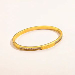 Collezione di regali di moda Designer Bracciali Donna Bangle v beaute regalo braccialetto vip