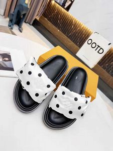 Brand New Womens Slippers Flat Heel Casual Beach Hotel Indoor Mop Novelty Polka Dot Shoe Big Size 35-42