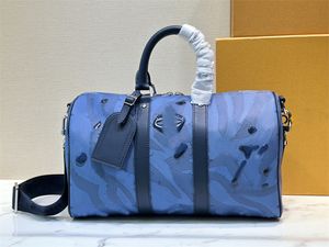 Designer Keepall 2-vägsväska M22573 Boston Keepall Kristall Mörkblå Drip Handväska Axelresväska 7A TOP Kvalitet