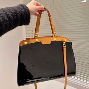 Borsa in pelle verniciata di marca di moda con borsa tote di grande capacità con stampa retrò per uomo e donna borsa per la spesa portatile di moda 23x25 cm