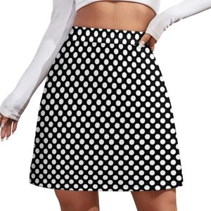Spódnice Czarno-biała spódnica w kropki Damska Vintage Spots Print Mini Estetyczna grafika Ponadgabarytowa swobodna linia A
