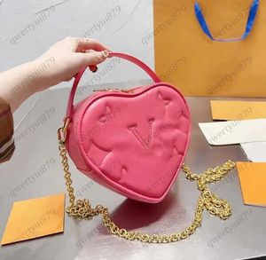 Duffel Bags Designer Bolsa de ombro de bolsa Bolsa feminino Designers bolsas Bolsa Bolsa em forma de coração Moda de moda Crossbody Bolsa de cosméticos