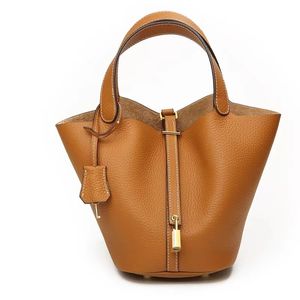 Hong Kong DF bolsa balde feminina primavera/verão 2023 nova bolsa de couro bolsa cesta de compras de grande capacidade Bolsas femininas, lancheiras, bolsas de praia