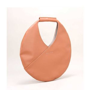 Autumn and Winter 2022 New Bag Women's Large Capacity Large Circle Personalized Design Handbag Dark Underarm Bag Shoulder Bag 230708