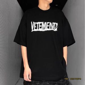 2023SS marka mody VTM list Graffiti wydrukowana bawełniana koszulka T-shirt Casual Loose Damskie T-shirt odwrotna koszulka