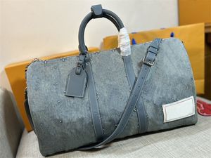 Projektant Keepall 2 Way Bag 50B Boston Keepall Wyblakłe Denim Tłoczenie Torebki Torba Podróżna Na Ramię 7A NAJWYŻSZEJ Jakości