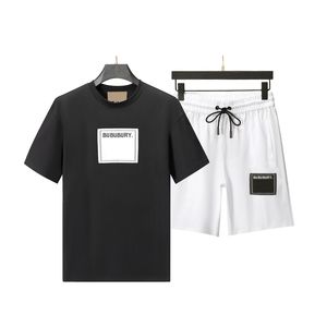 Erkek Trailsits Tişört ve Şort İki Parça Takım Lüks Tasarımcılar Erkek Kadınlar Jogger Sportswear Yaz Sweetpants Street Giyim Avrupa ve Amerikan Boyutları S-2XL