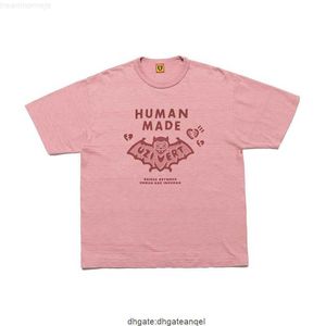 22FW TOP NYA Mänskligt gjorda rosa män kvinnor t-shirt 1 högkvalitativt fladdermus grafiskt tryck överdimensionerade kortärmade t-shirts Streetwear 0304