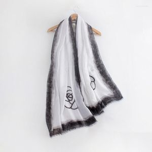 Scarves Cotton Linen Scarf For Women Black White Floral Flower Print Headscarf Female Hijab Sprint Autumn Fashion Light Long Shawl Wraps