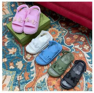 مصمم صندل إيطاليا المتشابك G slippers buckle slippers paris الجديدة شرائح مطاطية سميكة أسفل شاطئ أحذية البركة